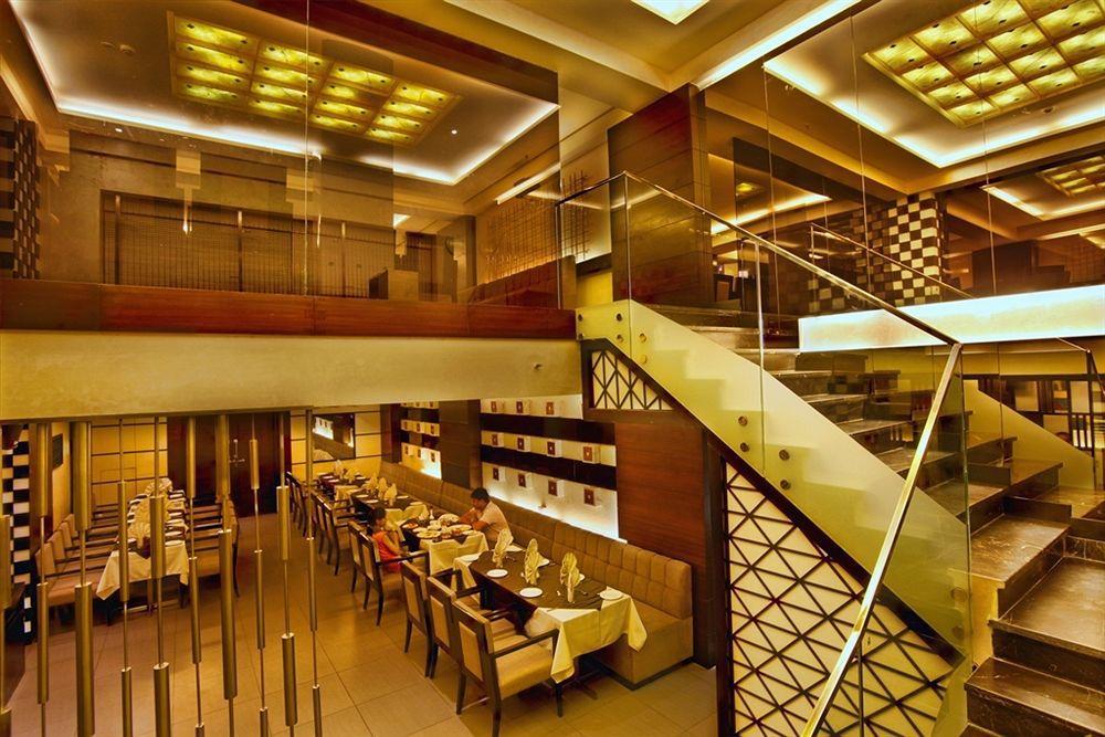 Hotel Caspia Pro Greater Noida Exterior photo